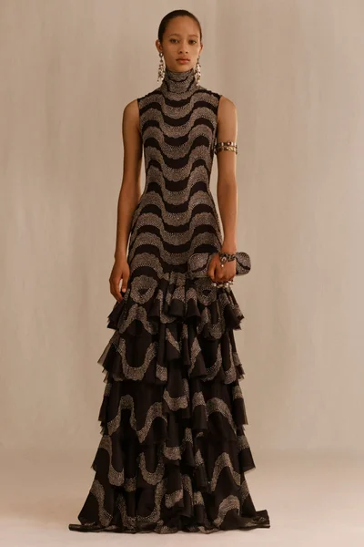 Look 28